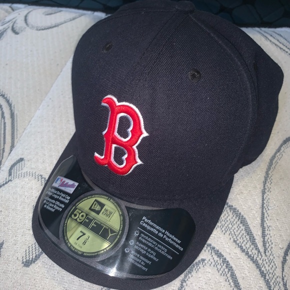 Boston Red Sox fitted - Picture 1 of 3